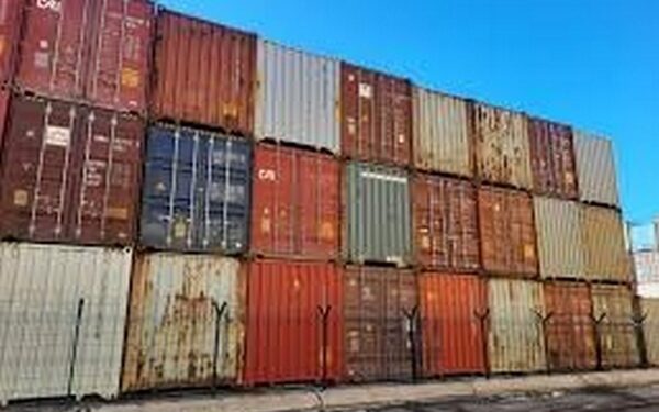 На Миколаївщині встановлювати укриття буде фірма, яка на Черкащині замість модульного укриття встановила обшиті пластиком контейнери