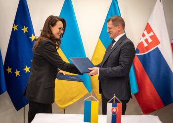 Словаччина підтвердила готовність запустити новий поїзд Київ-Братислава вже в середині грудня 