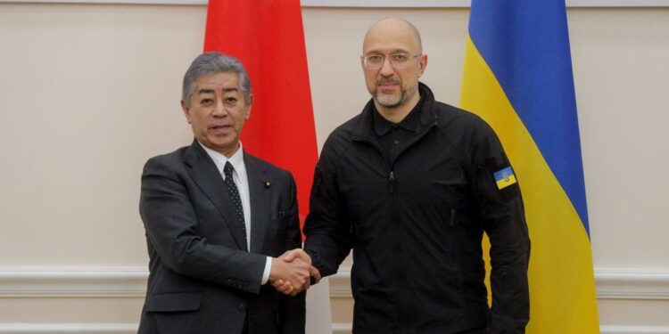 Угода про інформацію і енергопідтримка – підсумки візиту очільника МЗС Японії