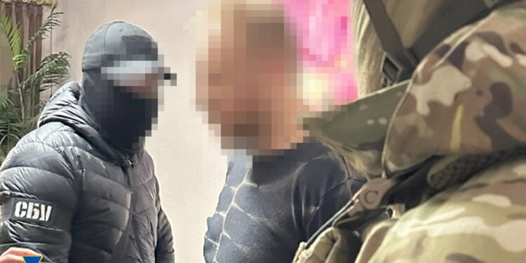 СБУ затримала ексрегіонала – працював на фсб, наводив ворожі удари на Сумщину (ФОТО)