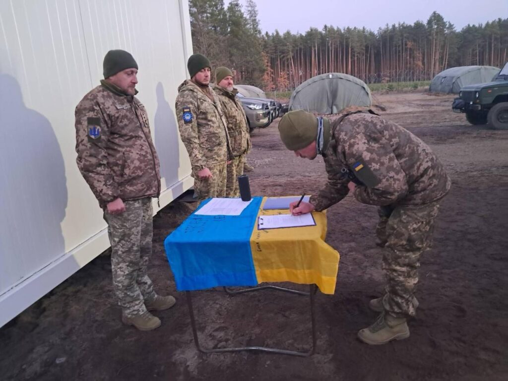 Перша група добровольців «Українського легіону» в Польщі склала Військову присягу (ФОТО) 4