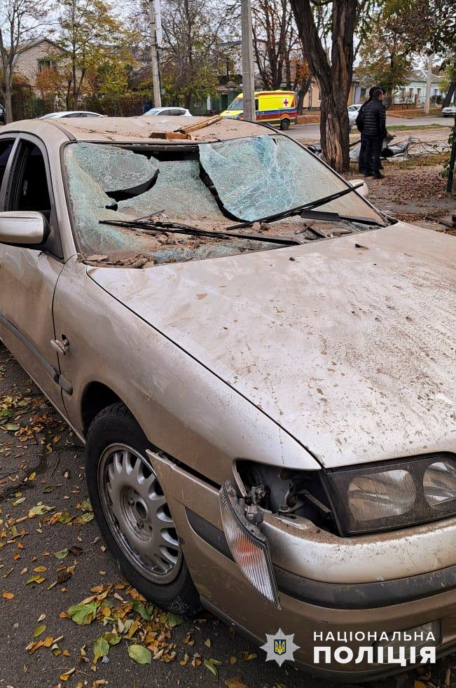 2 загиблих, 7 постраждалих, зокрема, 2 дітей - у Миколаєві поліції фіксують наслідки ворожої атаки (ФОТО) 8