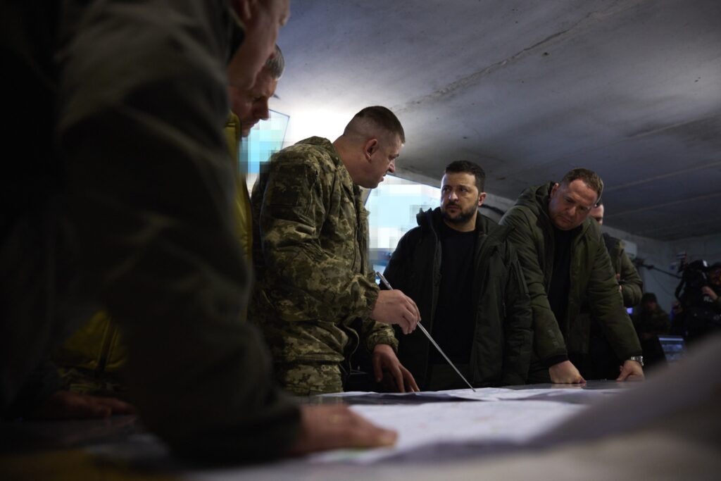 Зеленський відвідав Покровськ та нагородив захисників (ФОТО) 6