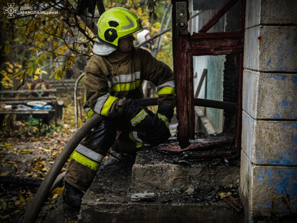 У Миколаєві ранкова пожежа забрала життя жінки (ФОТО) 10