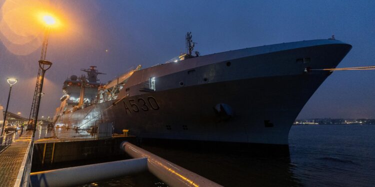 До Естонії прибули кораблі НАТО (ФОТО)