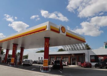 Shell продає всі 118 АЗС в Україні. Купує Укрнафта
