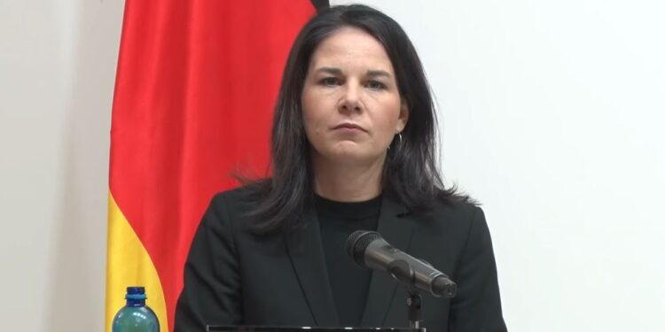 Німеччина надасть Україні зимову допомогу на $200 млн., – Бербок (ВІДЕО)