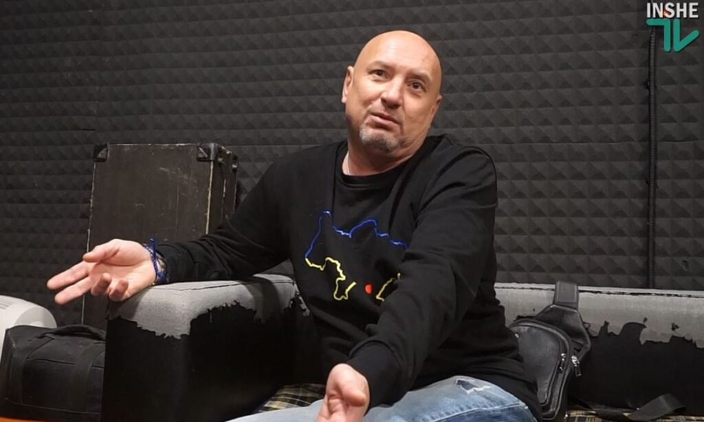 "І після війни волонтерам буде що робити". Відверті розмови з актором Михайлом Жоніним (ВІДЕО) 19