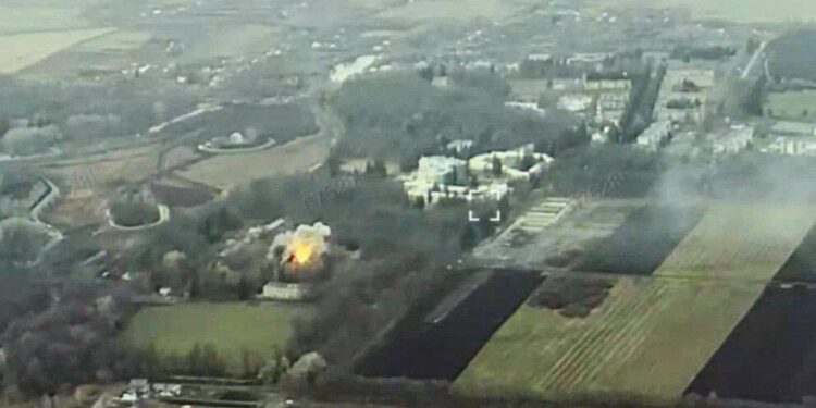 Внаслідок ударів Storm Shadow по командному бункеру на Курщині знешкоджені військові РФ і КНДР