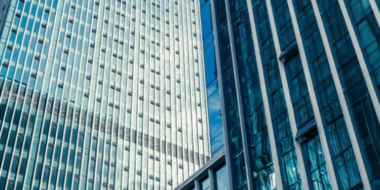 Компанія із США звинуватила Нацполіцію і Міноборони в корупції – вимагають відкати за виготовлену форму (ДОКУМЕНТ)