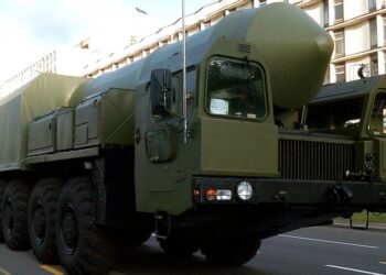 Репетиція ядерного удару? РФ все ж таки запустила РС-26 “Рубеж” чи іншу МБР. Є питання без відповідей (ФОТО)