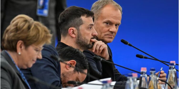 У тіні Трампа. До чого дійшли на саміті Європейської політичної спільноти у Будапешті (ФОТО)