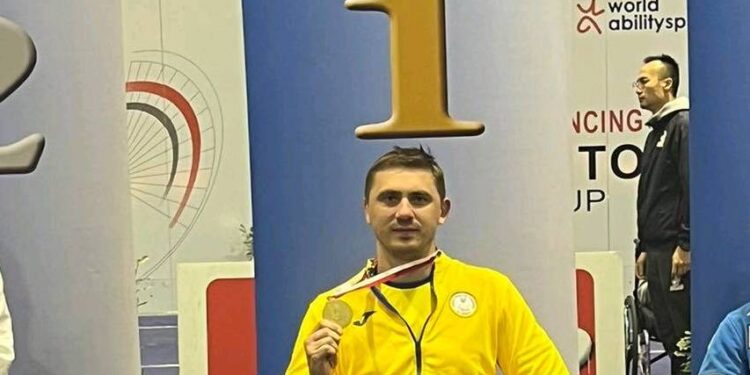 Парарапірист Олег Науменко з Миколаєва став чемпіоном Кубку світу з фехтування на візках (ФОТО)