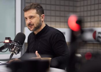 Про свої ракети і закінчення війни дипломатичним шляхом – повне інтервʼю Зеленського (ВІДЕО)