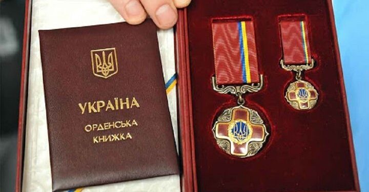 Зеленський підписав Указ про нагороди до Дня місцевого самоврядування – на Миколаївщині відзначений тільки один