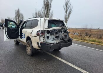 На Запоріжжі авто МАГАТЕ атакував дрон, Зеленський вимагає розслідування