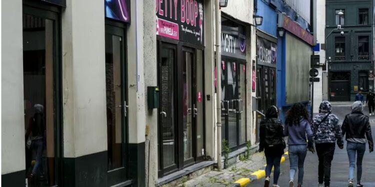 У Бельгії секс-працівники тепер матимуть лікарняні, пенсії та інший соцзахист. Крім надомників