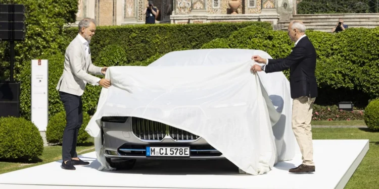 Не всі на одне лице. Кросовер Nissan, новаToyota RAV4 та інші автоновинки 2025 року (ФОТО)