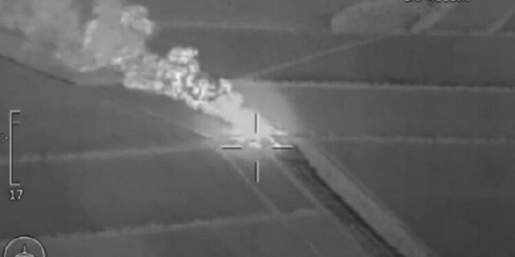 СБУ разом із Силами оборони знищили російський потяг із 40 цистернами пального на Запоріжжі, — ЗМІ (ВІДЕО)