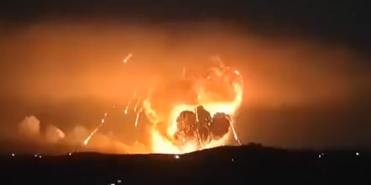 Ізраїль розбомбив склади БК і ППО у сирійському Тартусі – ЗМІ (ВІДЕО)