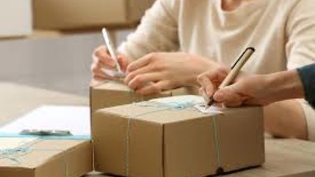 Як Укрпошта та «Нова пошта» працюватимуть 25 грудня та 1 січня