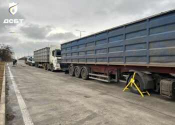 На Миколаївщині Укртрансбезпека зупинила ще дві фури з перевантажем – порушники мають сплатити 170 тис.грн. штрафу