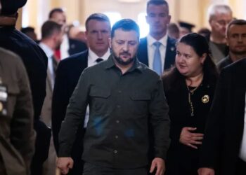 Умєров не проти стати послом в Туреччині, Мельник замінить Кислицю, а Рябікін і Гусєв все запороли – в ОП взялися за дипломатію