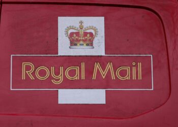 Чеський мільярдер купить британську поштову компанію Royal Mail