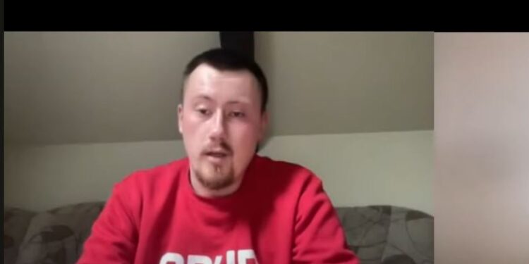 Слабкодухим не дивитись. Захисник Зміїного розповів про концтабори для полонених в РФ, про катування і насильство (ВІДЕО)