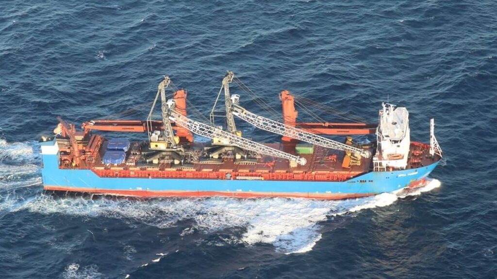 Що могло вибухнути на російському судні Ursa Major, яке затонуло в Середземному морі (ФОТО, ВІДЕО) 4 Що могло вибухнути на російському судні Ursa Major, яке затонуло в Середземному морі (ФОТО, ВІДЕО) 3