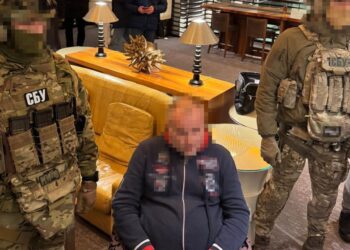 Вимагав $1 млн. за вирішення земельних питань – СБУ затримала регіонального керівника партії (ФОТО, ВІДЕО)