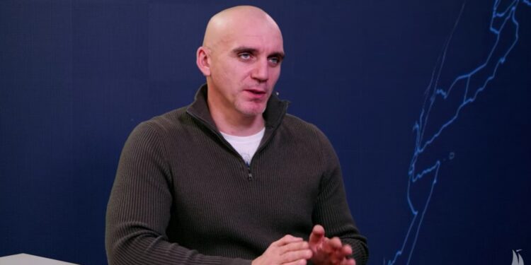 Понад 2 тисячі дронів та 20 автівок – що Миколаїв передавав ЗСУ у 2024 році