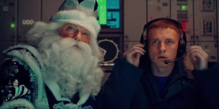 У РФ зняли ролик, як ППО збила Санта-Клауса над Москвою на замовлення Діда Мороза (ВІДЕО)