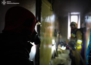 У Миколаєві в одній з квартир горіла комора (ФОТО)