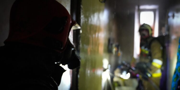 У Миколаєві в одній з квартир горіла комора (ФОТО)