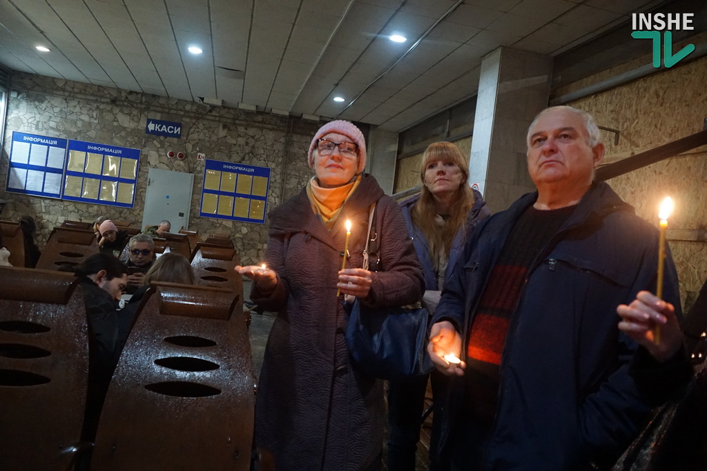 Світлом подолаємо темряву – у Миколаєві пластуни передавали Вифлеємський вогонь миру (ФОТО, ВІДЕО) 20