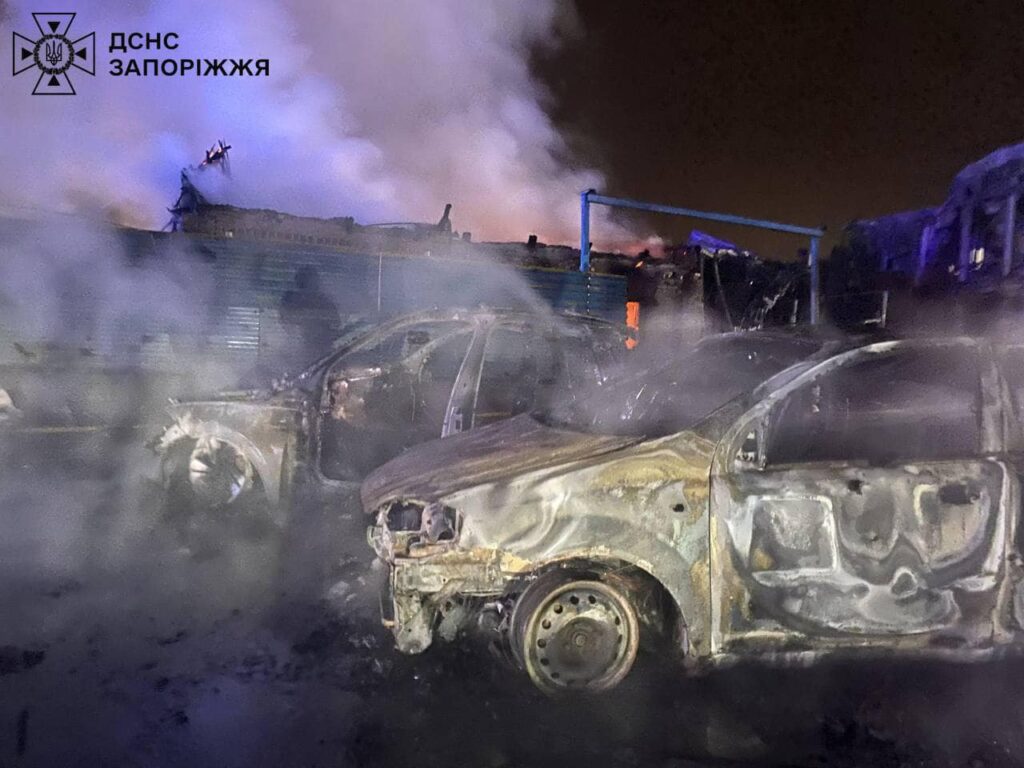 Кількість загиблих та постраждалих у Запоріжжі збільшилась – серед постраждалих троє дітей, зокрема 4-місячне немовля (ФОТО) 7 Кількість загиблих та постраждалих у Запоріжжі збільшилась – серед постраждалих троє дітей, зокрема 4-місячне немовля (ФОТО) 6
