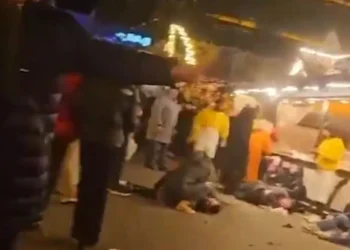 У Німеччині авто в’їхало в натовп на різдвяному ярмарку, 11 осіб загинули