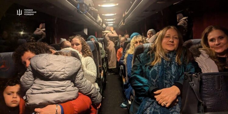 З Сирії евакуювали 34 людини ― деталі операції ГУР та МЗС (ФОТО)