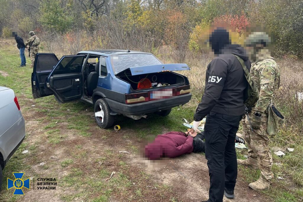 СБУ та Нацполіція припини спроби нелегального продажу зброї та боєприпасів у різних регіонах (ФОТО) 4