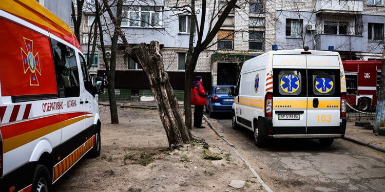 У Миколаєві на пожежі загинула жінка (ФОТО, ВІДЕО)