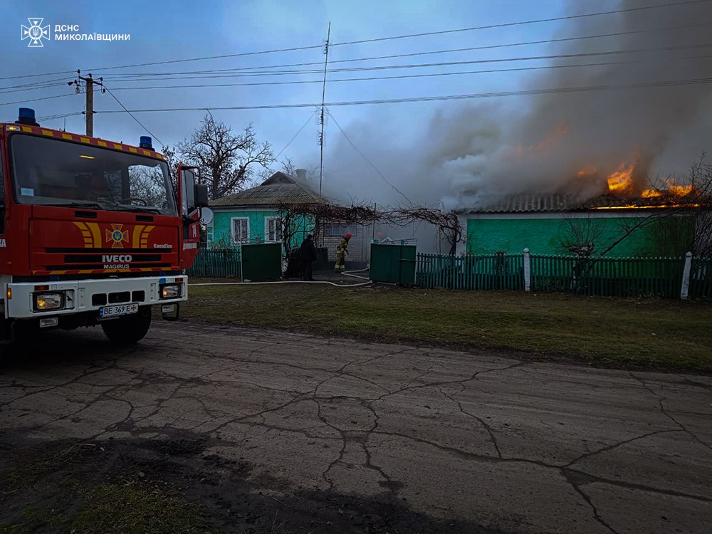 У Миколаєві горів будинок. Що ще гасили пожежні (ФОТО) 2