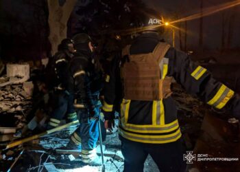 Внаслідок ракетного удару по Кривому Рогу загинув чоловік, вже відомо про 13 постраждалих, серед яких дитина (ФОТО)