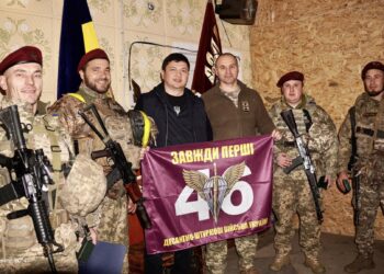 Військовим, які боронять країну на Донеччині, Миколаївщина передала квадрокоптери та мініелектростанцію (ФОТО)