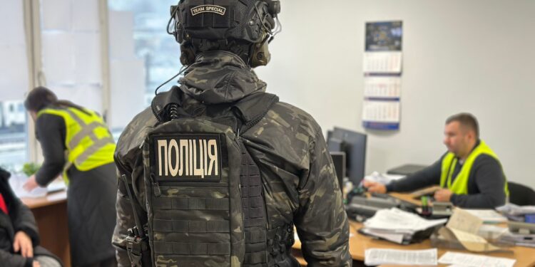 В Україні викрили залізничну мафію, яка заробляла на внутрішніх і зовнішніх рейсах. Суть схеми (ФОТО, ВІДЕО)