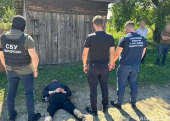 Закарпатець під виглядом співробітника ТЦК за $18 тисяч продавав ухилянтам посвідчення про непридатність