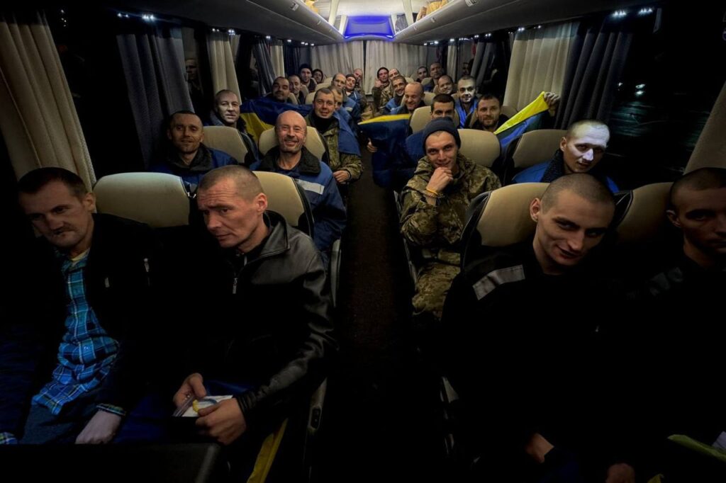 Україна повернула з полону 189 воїнів (ФОТО) 25