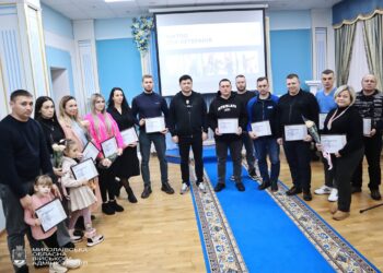 У Миколаєві ветеранам вручили грошові сертифікати на отримання квартир (ФОТО)