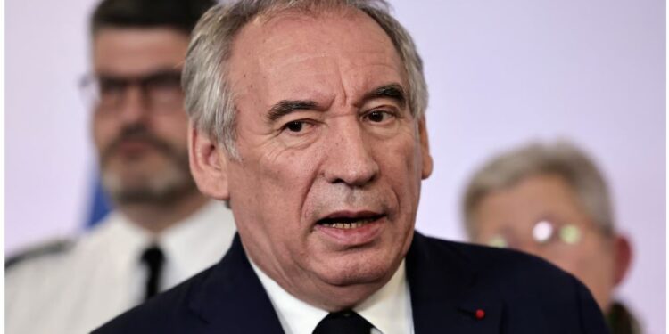 Новий прем’єр Франції Франсуа Байру. Цікава постать. Навіть занадто як для сьогодення