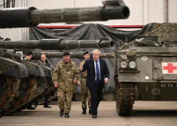 Джонсон заявив про «моральну відповідальність» Британії і закликав захистити кордони України